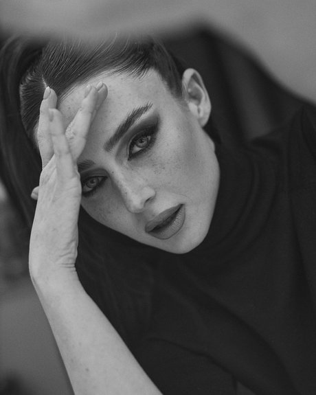 Effy Palarya photo 787