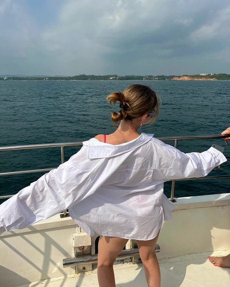 Effy Palarya photo 817