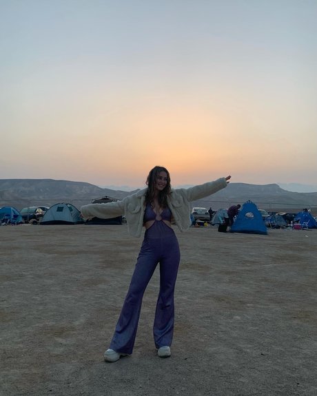 Effy Palarya photo 828