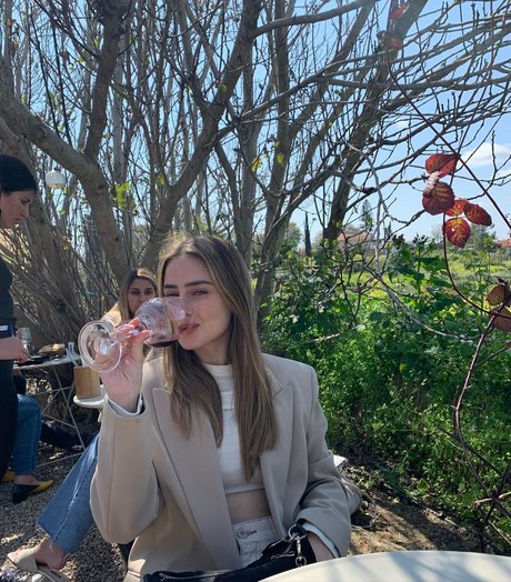 Effy Palarya photo 835