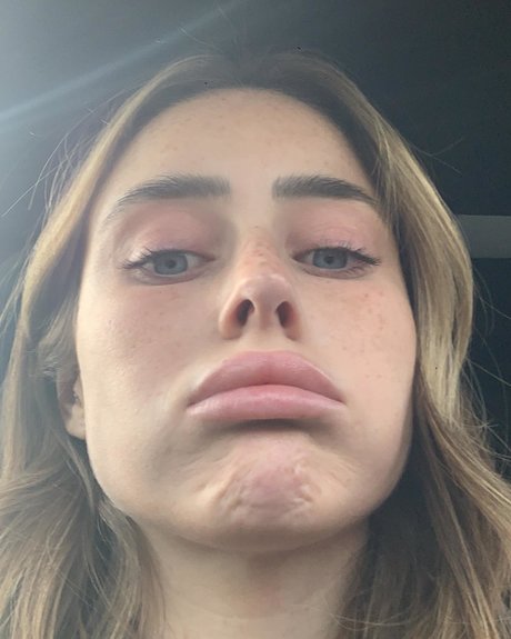 Effy Palarya photo 838