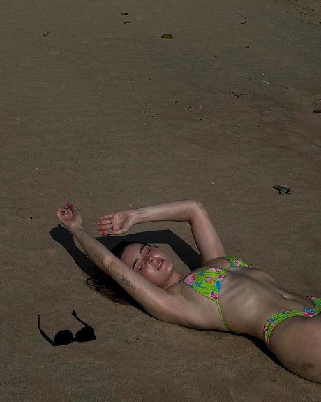 Effy Palarya photo 841