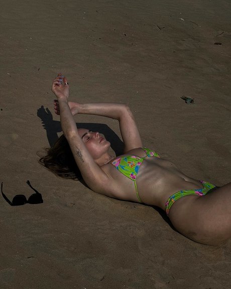 Effy Palarya photo 843