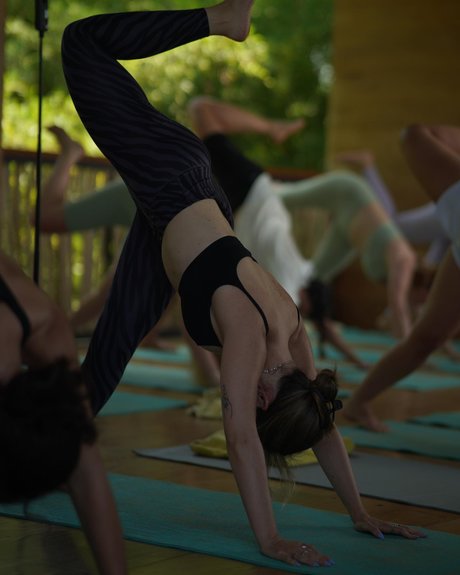 Effy Palarya photo 849