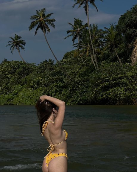 Effy Palarya photo 852