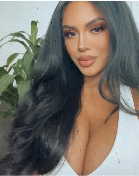 Eileen Espinoza photo 7