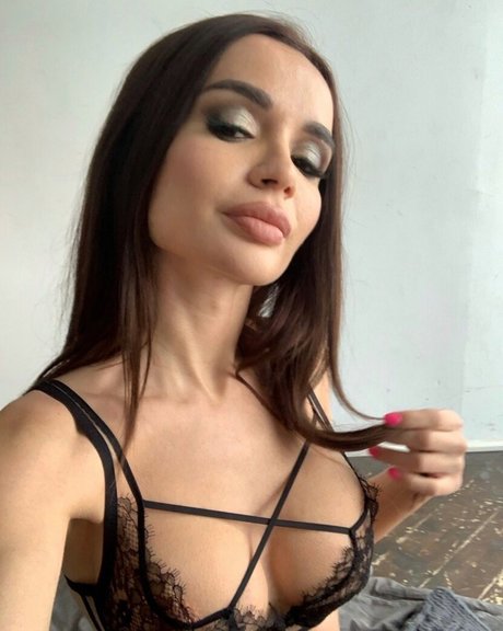 Ekaterina Zueva photo 1001