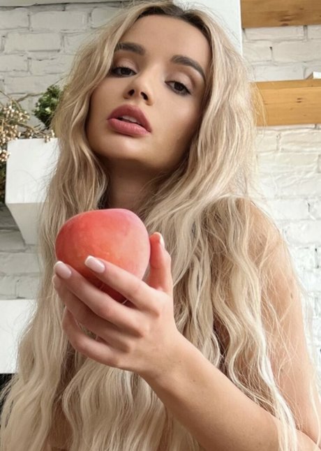 Ekaterina Zueva photo 1120