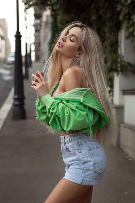 Ekaterina Zueva photo 1156