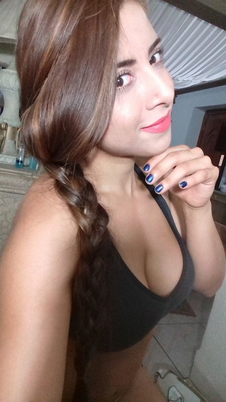 Elda De La Torre photo 26