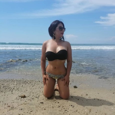 Elda De La Torre photo 36