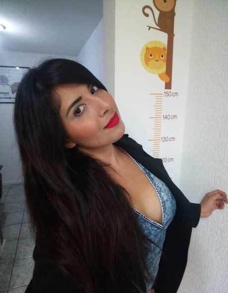 Elda De La Torre photo 48
