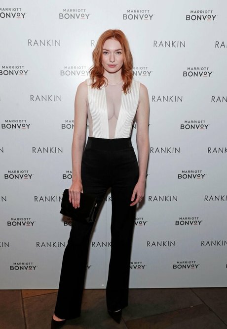 Eleanor Tomlinson photo 3