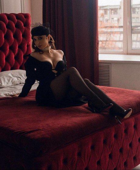 Elena Deligioz photo 72