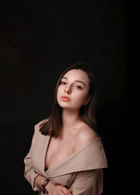 Elena Deligioz photo 173