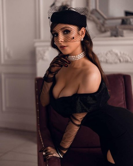 Elena Deligioz photo 174