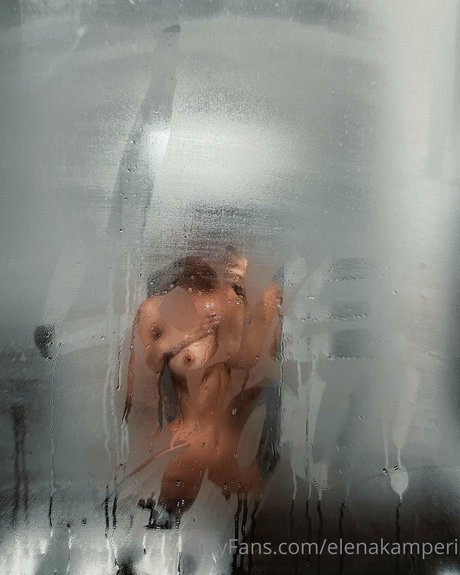Elena Kamperi photo 404
