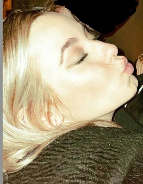 Elena Lagou photo 14