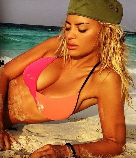 Elena Morali photo 137