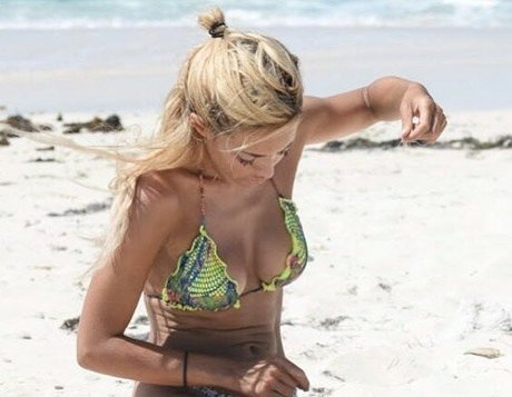 Elena Morali photo 200