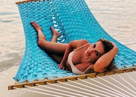 Elena Morali photo 206