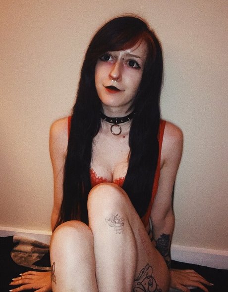 Elflovingherself photo 11
