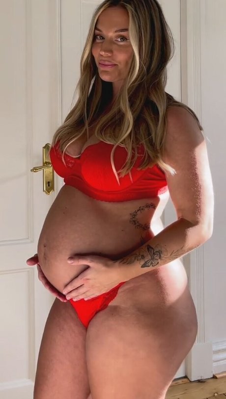 Elin Hedstrom photo 240