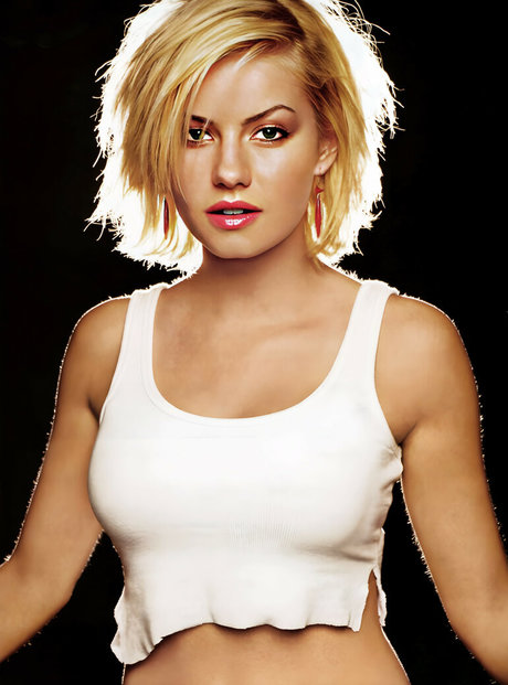 Elisha Cuthbert photo 23