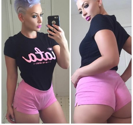 Eliza Bleu photo 1