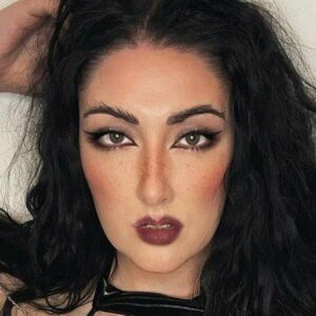 Eliza Lust photo 25
