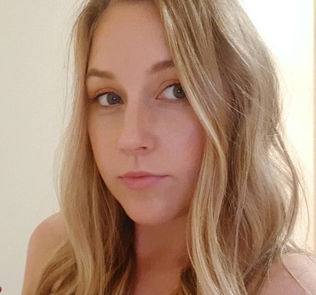 Elizabeth Height photo 10