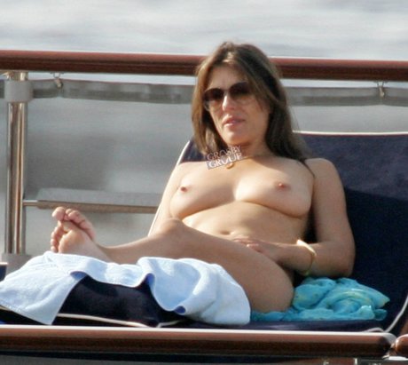 Elizabeth Hurley photo 2