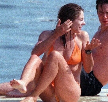 Elizabeth Hurley photo 134