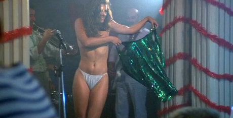 Elizabeth Hurley photo 151