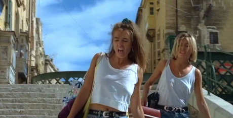 Elizabeth Hurley photo 381