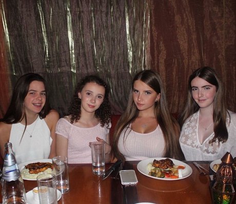 Elizabeth M photo 205