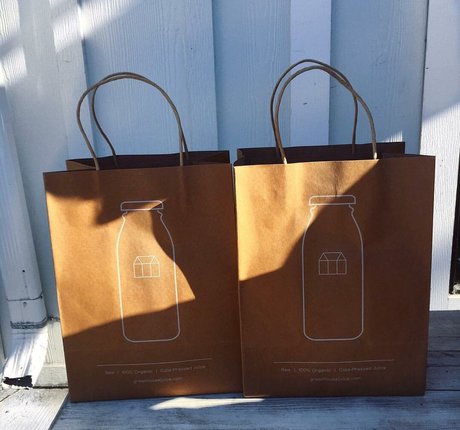 Elizabeth M photo 206