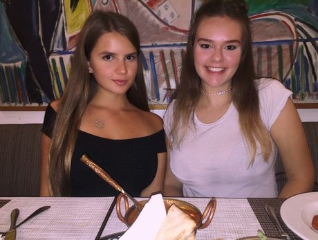 Elizabeth M photo 214