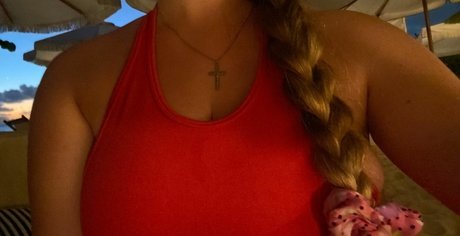 Elizabeth M photo 495