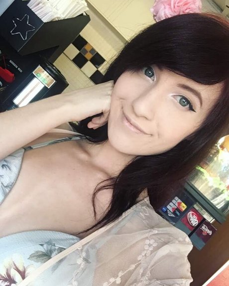Elizabeth Reed photo 38