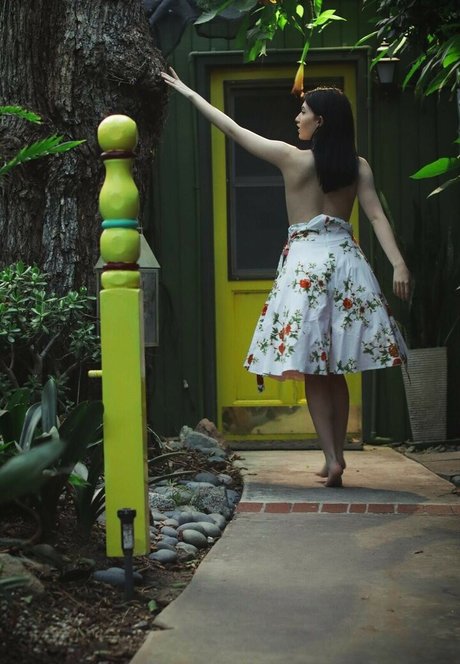 Elizabeth Reed photo 438