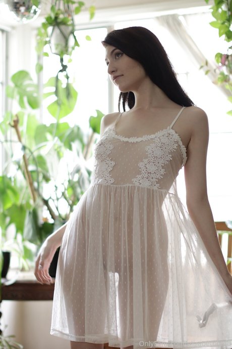 Elizabeth Reed photo 613