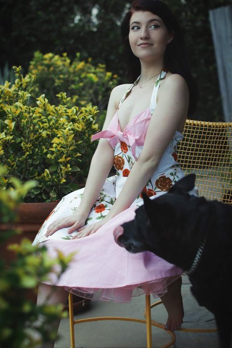 Elizabeth Reed photo 821