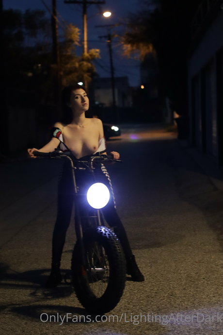 Elizabeth Reed photo 942