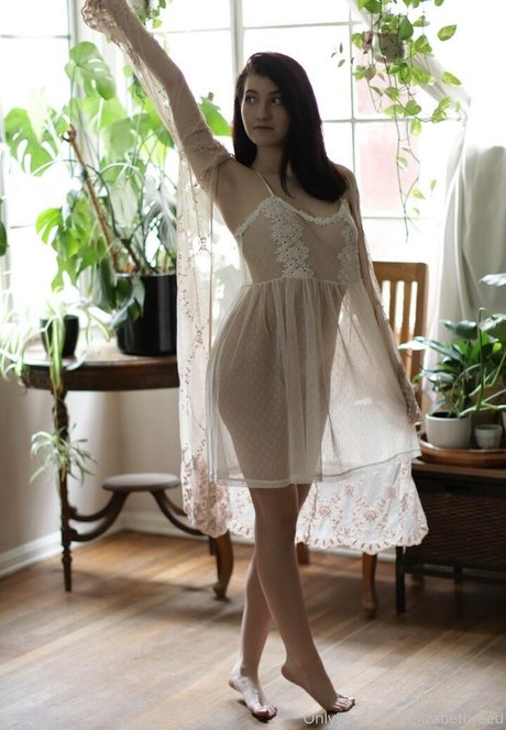Elizabeth Reed photo 1366