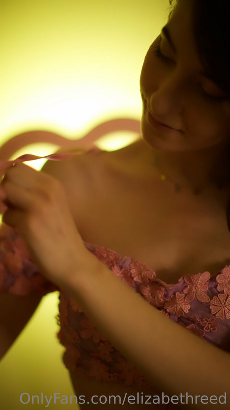 Elizabeth Reed photo 2430