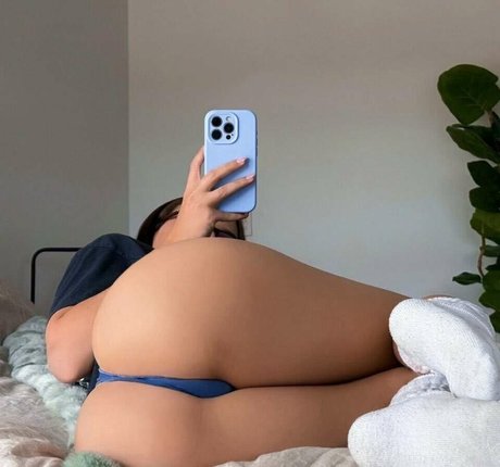 Elizabeth Zaks photo 8