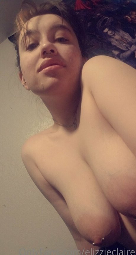 Elizzieclaire photo 1
