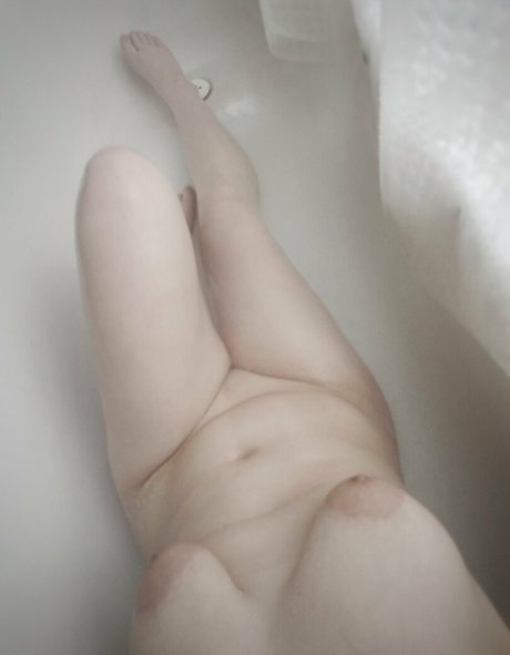 Elizzieclaire photo 20
