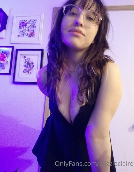 Elizzieclaire photo 28